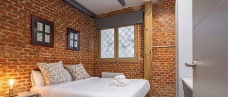 3 chambres, bureau, fer et planche Ă repasser, accĂšs au Wi-Fi (inclus)