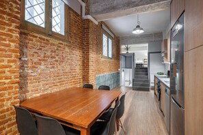 Dining - Superior Apartment Prosperidad (Madrid)
