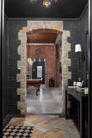 Interior - ★ Indoor Heated Pool ★ Pickleball Court ★ Mini Golf ★ Family Fun & Adventure (Eudora)