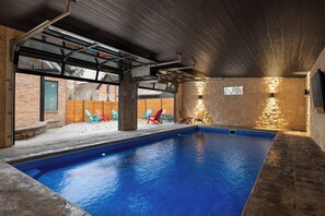 Indoor pool, a heated pool - ★ Indoor Heated Pool ★ Sports Court ★ Putting Green & Mini Golf ★ Fun for all!! (Eudora)