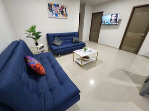 Living area - Central Apt, Ground Floor, 24h Secure Parking (Durango)