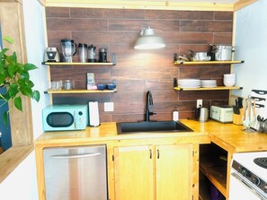 Microwave, oven, stovetop, dishwasher
