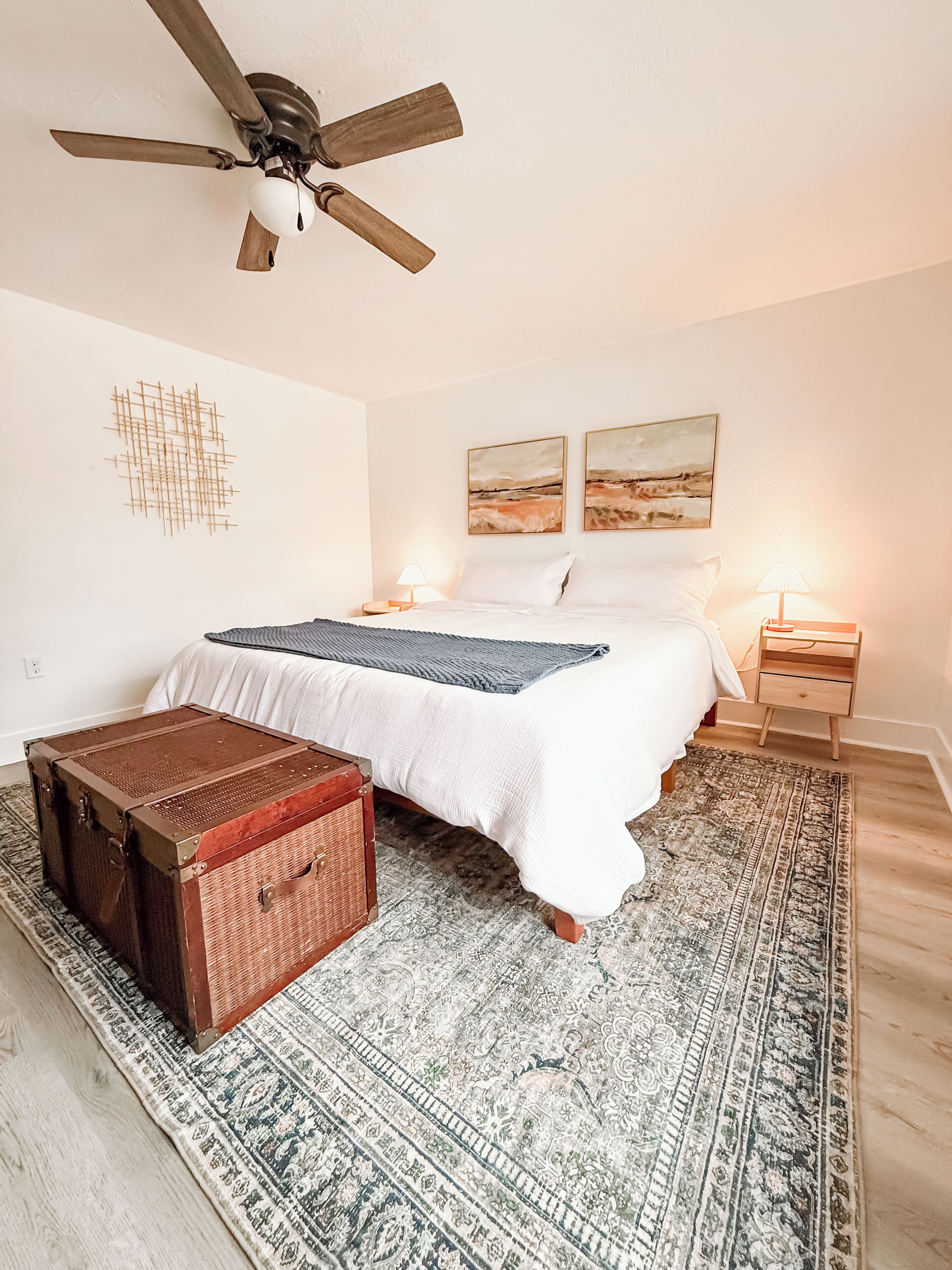 1 slaapkamer, een strijkplank/strijkijzer, gratis wifi, beddengoed