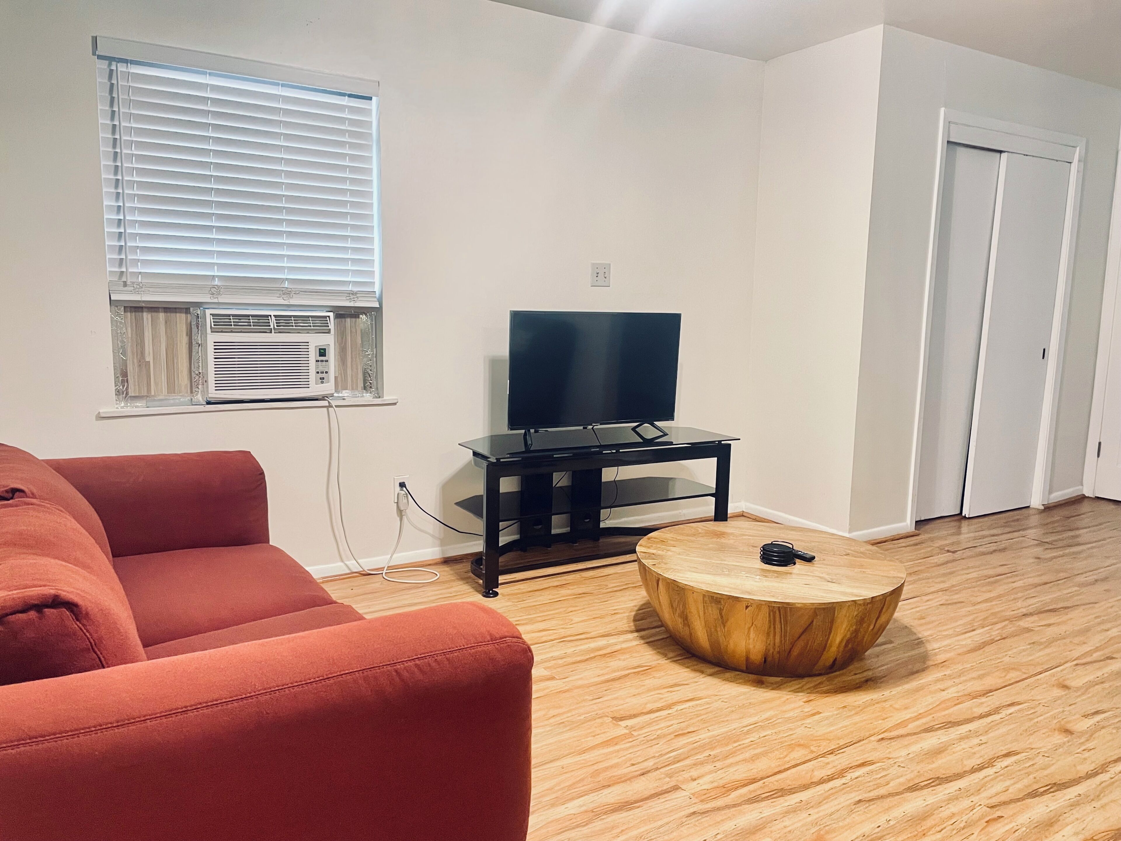 Lovely Studio With Ac In Vibrant Houston Neighborhood - Stafford, TX