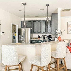 Interior - Spacious Private 2BR-2BA , Pool , Garage , Central (Rehoboth Beach)