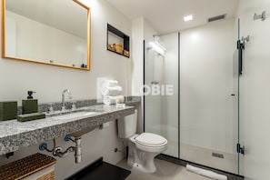 Deluxe Apartment | Bathroom | Free toiletries, towels, soap, shampoo - Lobie Glória Del'Art (Rio de Janeiro)