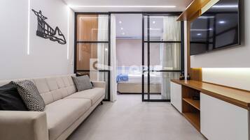 Leilighet – deluxe | Skrivebord for bærbar PC og wi-fi (inkludert)