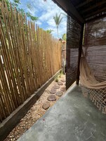 华丽双人房 | 特色装修、免费 WiFi、床单