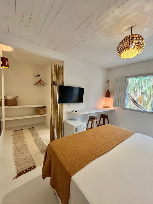 Deluxe Double Room | Individually decorated, free WiFi, bed sheets - POUSADA TAMURE (Porto Seguro)