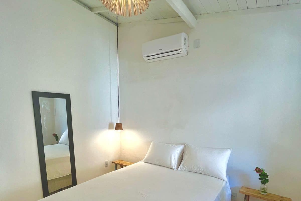 Comfort Cabin | Individually decorated, free WiFi, bed sheets