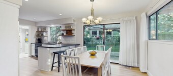 Cozy dog-friendly home w/full kitchen, patio & backyard, close to golf course