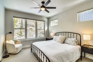 Schreibtisch, Bügeleisen/Bügelbrett, Internetzugang, Bettwäsche