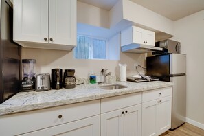 Fridge, microwave, coffee/tea maker, toaster