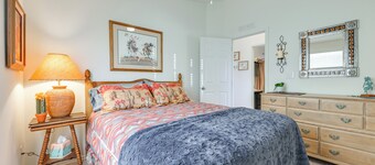 Mtn Views, 15 Mi to Dtwn Kingman: Family Home!