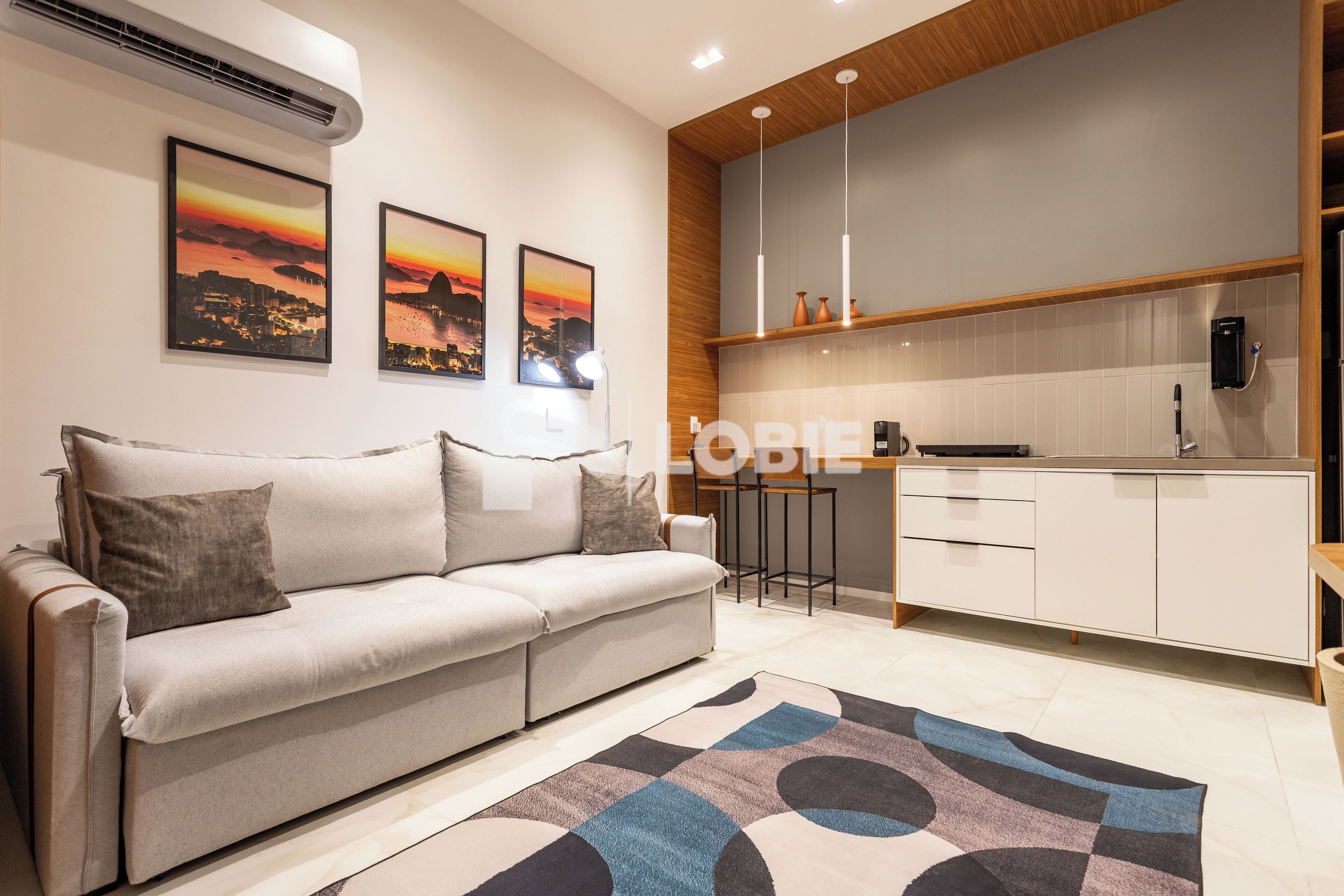 Deluxe Studio | Living area