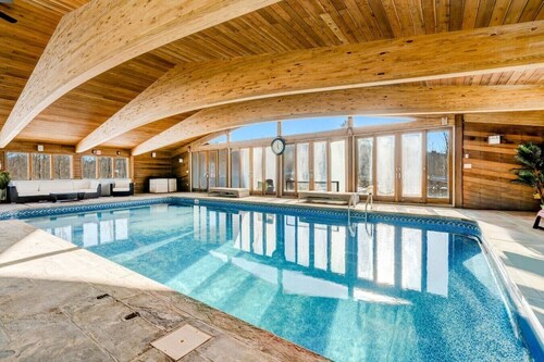 Family 7BR Villa | Indoor Pool, Games + Parking