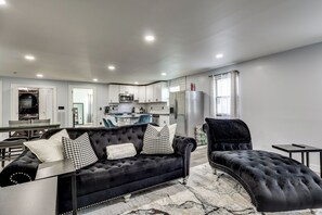 Fernseher, Stereoanlage