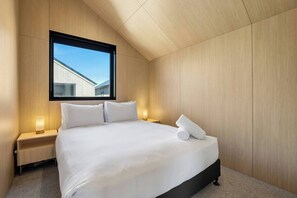 Bügeleisen/Bügelbrett, WLAN, Bettwäsche