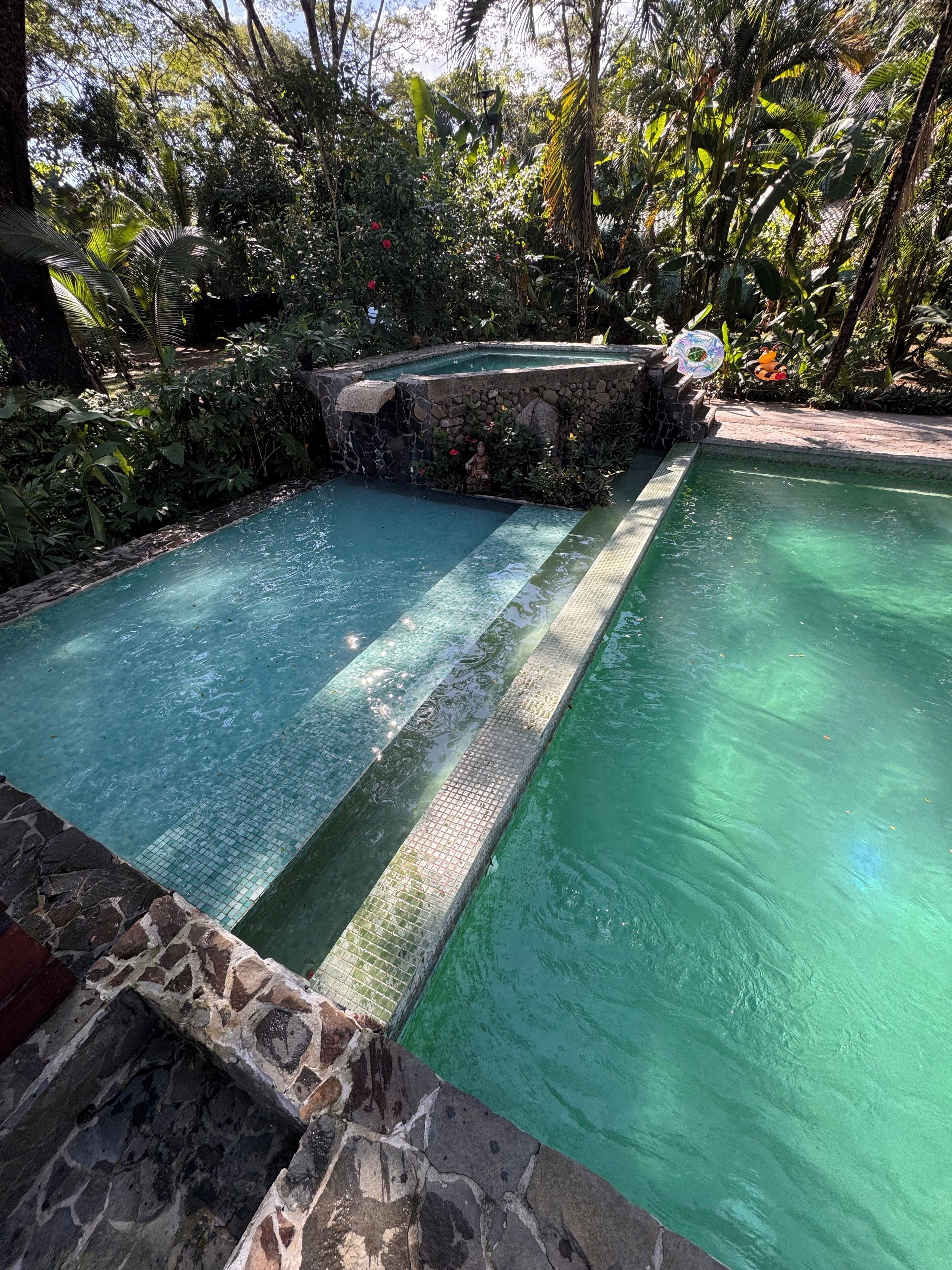 3 piscinas al aire libre