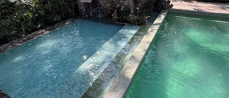 3 outdoor pools