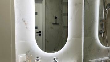 Family Apartment, Balcony | Bathroom