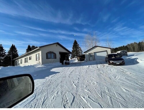 Spacious 3-bedroom house in scenic Saint Agatha