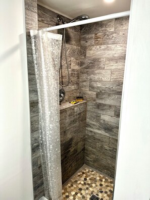Shower, hair dryer, towels, soap - 2BR Suite | Golf, Biking, Wineries & Lake Life (Kelowna)