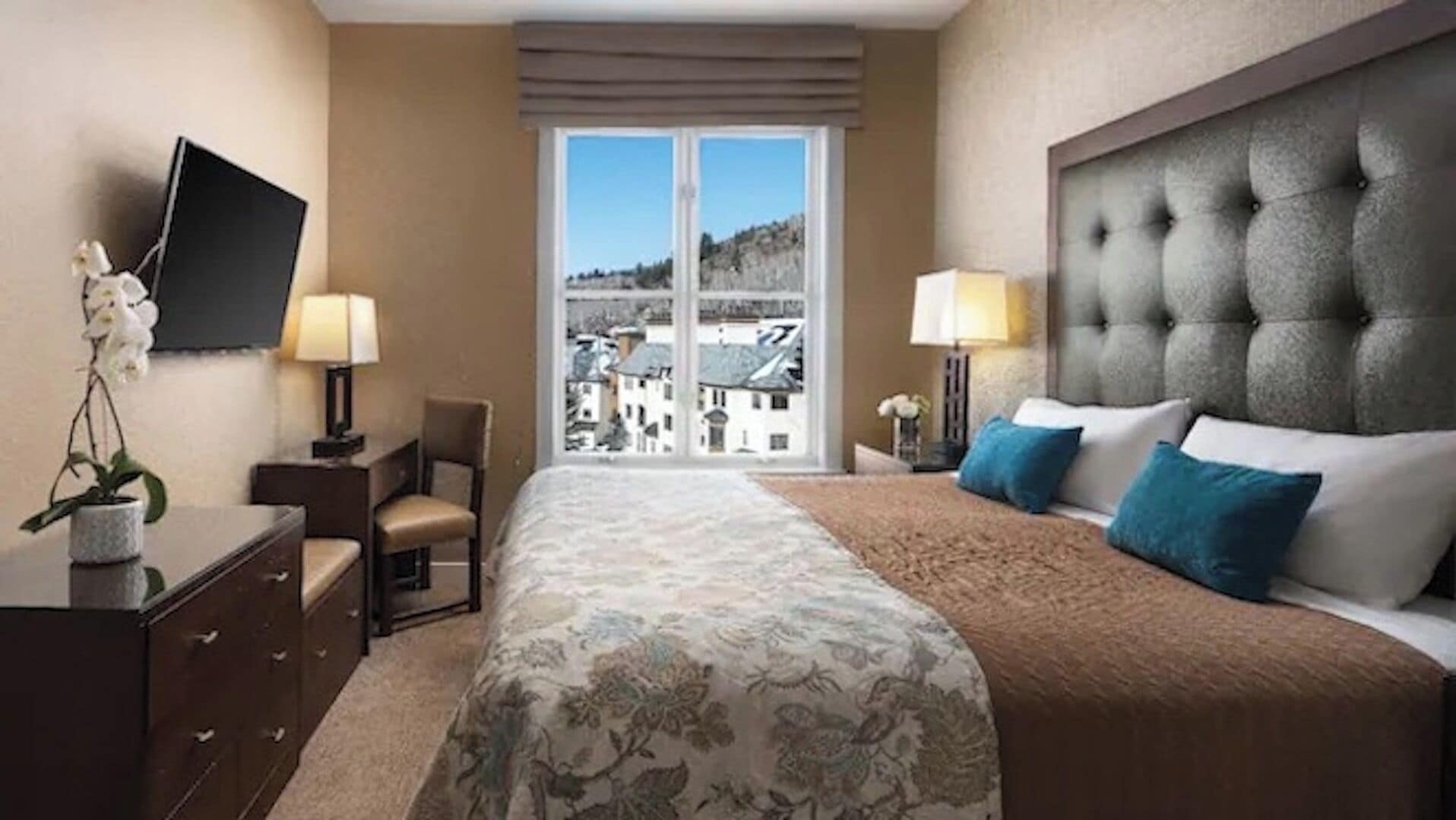 2 Schlafzimmer, Schreibtisch, Bügeleisen/Bügelbrett, Reisekinderbett