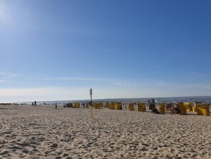Am Strand, Liegestühle