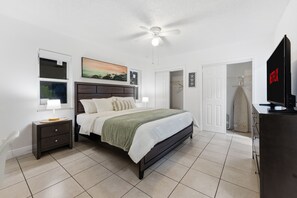 3 chambres, fer et planche à repasser, accès Internet, draps fournis