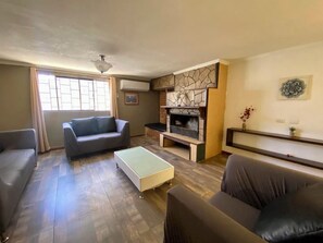 Smart-TV, Kamin