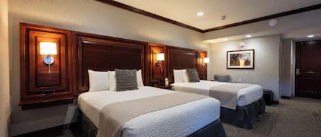 Schreibtisch, Bügeleisen/Bügelbrett, Reisekinderbett, kostenloses WLAN