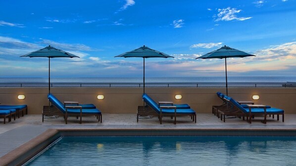 Pool - Unforgettable Family Fun at Marriott’s BeachPlace Towers- 2 Bedroom Villa (Fort Lauderdale)