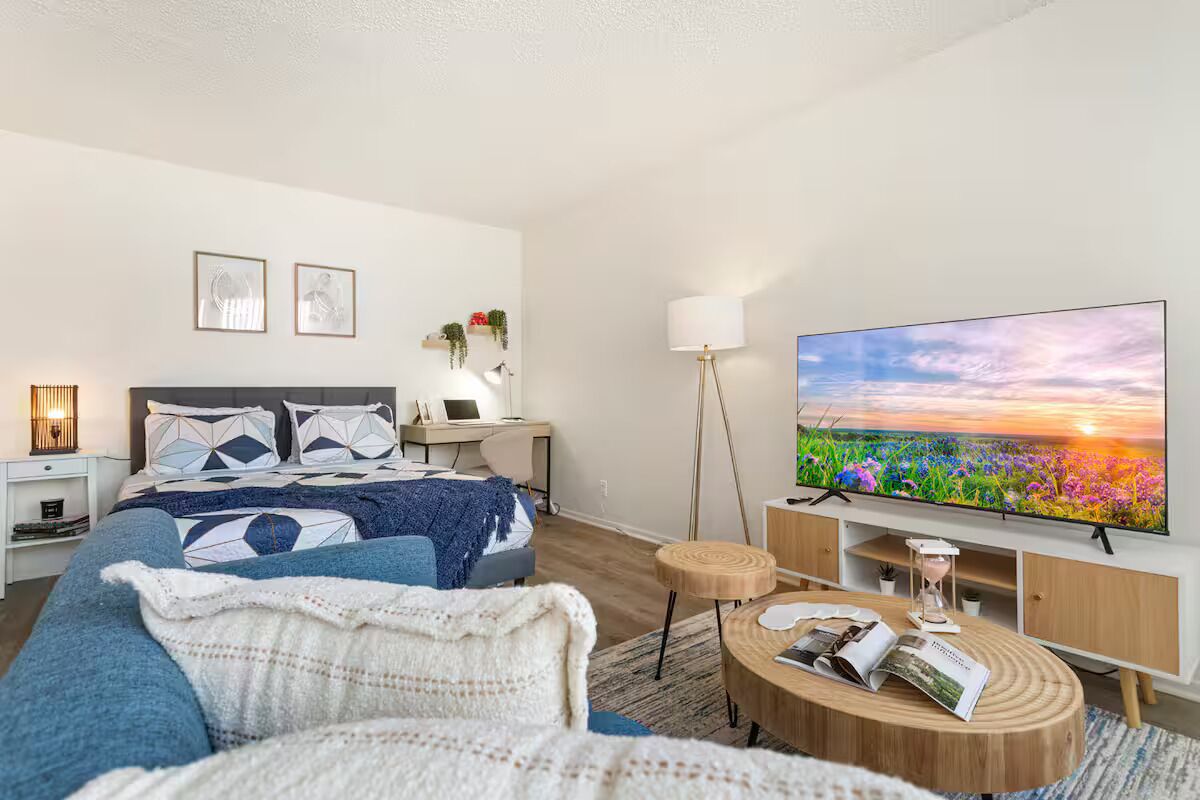 1 bedroom, iron/ironing board, WiFi, bed sheets