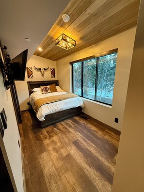 Fer et planche à repasser, lit parapluie, Wi-Fi gratuit, draps fournis