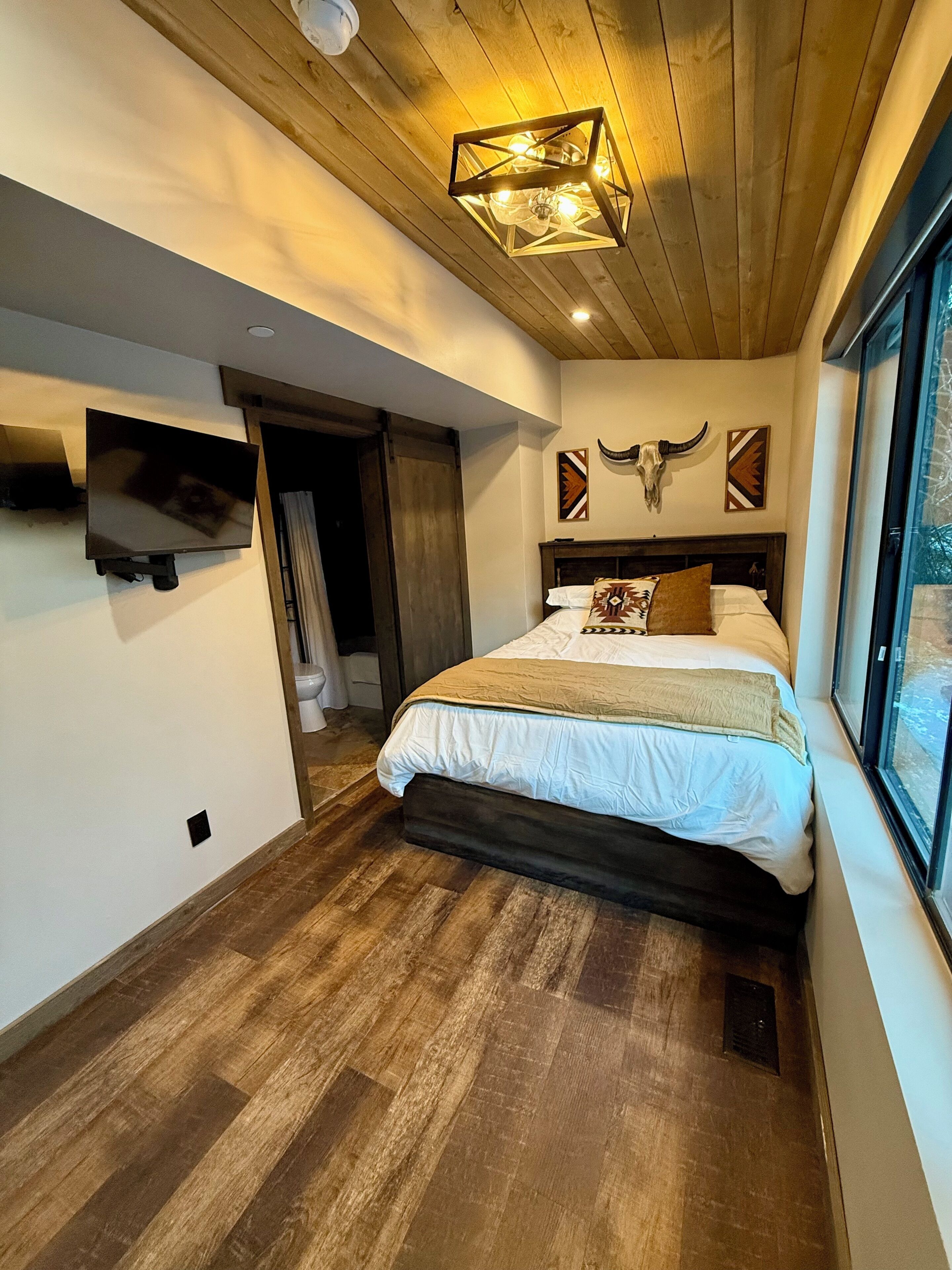 熨斗/熨衫板、可攜式嬰兒床、免費 Wi-Fi、床單