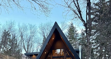 Newly Remodeled A-Frame 5 min drive to Sundance