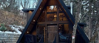 Newly Remodeled A-Frame 5 min drive to Sundance