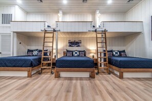 10 bedrooms, iron/ironing board, travel cot, WiFi