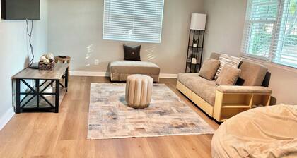 Modern 2BR/2BA near Downtown Lakeland