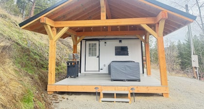 Cataldo’s hidden 2 bedroom gem minutes from skiing and Coeur d’Alene