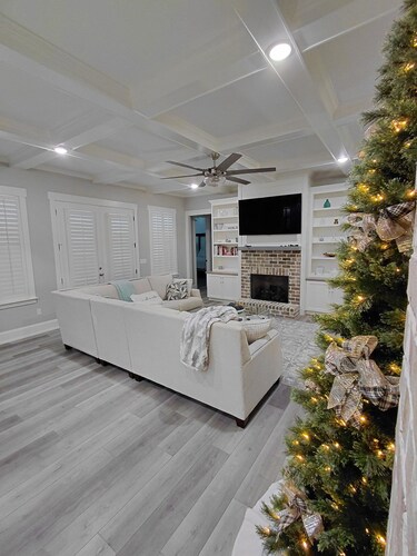 Private 5 Acre Getaway • Perfect for Families, Retreats & Long Relaxing Stays