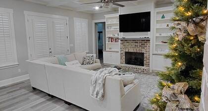 Private 5 Acre Getaway • Perfect for Families, Retreats & Long Relaxing Stays