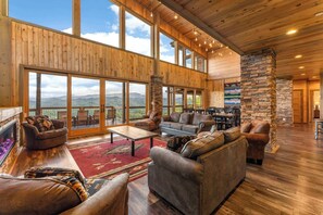 TV, fireplace, offices - Mountain Escape w Indoor Pool Hot Tub, Game Loft (Sevierville)