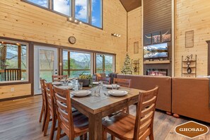 Dining - Summit Luxe Resort (Gatlinburg)