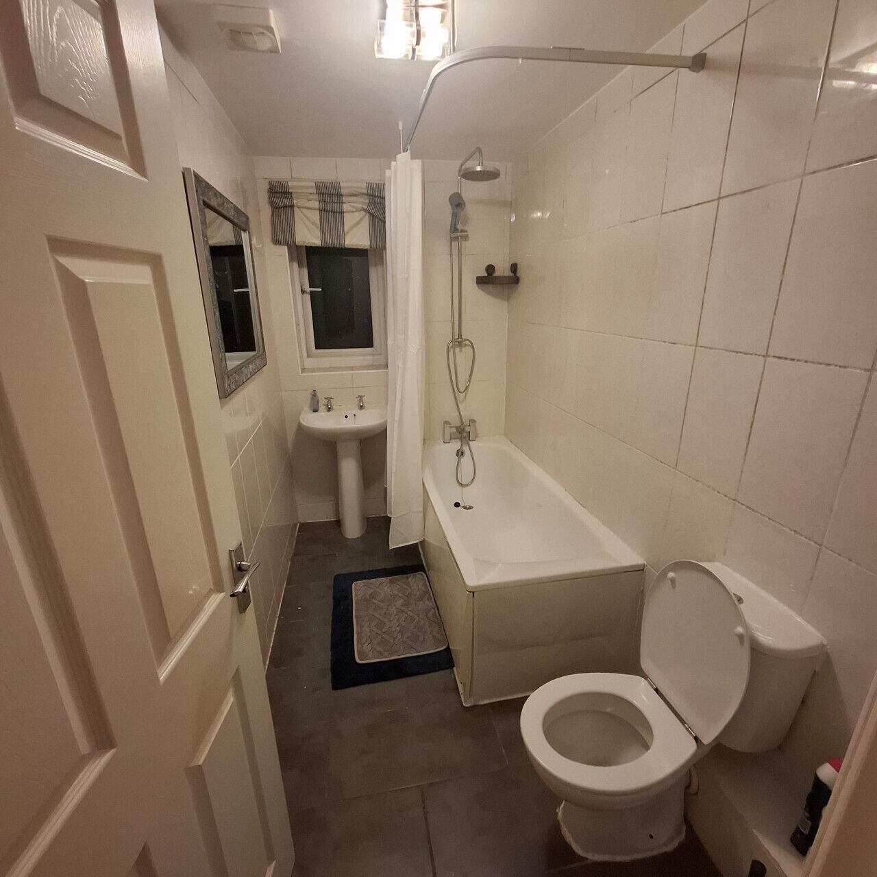 Hårføner og håndklær