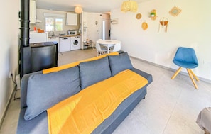 TV, fireplace - Maison au coeur de la vendée (La Jonchere)