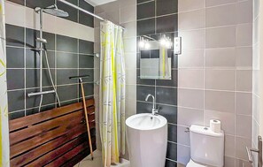 Shower - 4 bedroom gorgeous home in Saint Raphael (Saint Raphael)