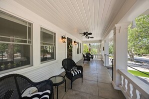 Terrace/patio - The 1925 Senators House- 100 Yr Old Home downtown! (Prescott)