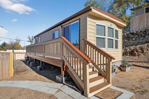 تفاصيل الفندق من الخارج